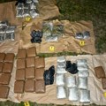 Velika zaplena droge u Beogradu: Policija upala u stan pa zatekla skladište narkotika i oružja