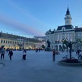 “Ceo centar je popucao”: Prizor iz poznatog NS kafića otkriva posledice izgradnje podzemne garaže (FOTO)