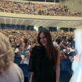Tamara Vučić na koncetu Ane Bekute: Sela je u prvi red, modni detalji privukli pažnju (Foto)