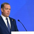 Medvedev: Što Zapad bude više potrošio na Ukrajinu, time će strašniji biti kraj kijevskog režima
