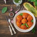 Recept za ćufte u sosu od paradajza