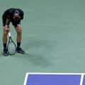 Novak Đoković povraćao tokom meča na US Openu: Kamere snimile koliko se mučio u Njujorku