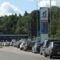 Nema benzina na pumpama Gasproma u Moskvi: Ograničenja nakon ukrajinskog napada na rafineriju