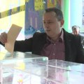 Ivan Dubljanin glasao u OŠ „Svetozar Marković“