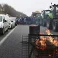 Haos u najavi: Poljoprivrednici sutra kreću u "opsadu" Pariza, ne žele odustati od svojih zahteva (foto)