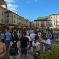"Ovog nema nigde u Evropi": Pijani i bučni turisti opsedaju grad, stanovnici tuže lokalne vlasti: "Kao Tarzan u džungli"