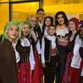 Čuvari tradicije sa celog Balkana krunisali draganu Mirković! Folkloraši proglasili folk zvezdu kraljicom narodne muzike