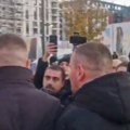 Opozicija BLOKIRALA PUT KOD BEOGRADA na VODI Besan narod hoće da ih linčuje! (video)