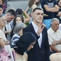 Elegancija, emocije i oproštaj: Maturanti Prve kragujevačke gimnazije proslavili veliko veče
