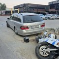 Мотоциклом слетели С пута, па се закуцали у аутомобил: Језива несрећа у Новом Пазару: На "сузукију"се возиле три особе