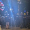 ANEM i Safe Journalist traže reakciju nadležnih zbog napada na novinara tokom protesta ispred prostorija SNS