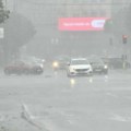 Olujno nevreme pogodilo više gradova u Srbiji: Grad, poplavljene ulice i polomljeno drveće (VIDEO, FOTO)