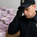 Iskoristio priliku Kijevski policajac pobegao sa 400 hiljada evra zaplenjenih sredstava