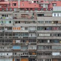 "Свако ко уђе у мој стан пита - како можете да живите овде?" Живот на последњем спрату зграде у Београду: "Нико ми не скаче…