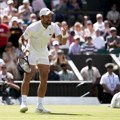 Novak urlao na svoj boks - Đoković potpuno pobesneo: Umuknite, neću reč da čujem! Ćuti, molim te, i ti!