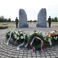 Na Dan ustanka naroda Srbije protiv fašizma položeni venci na Spomen-groblju u Novom Sadu