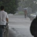 RHMZ apeluje na građane: Pratite upozorenja, pljuskovi sa grmljavinom i jakim vetrom zahvatiče Šumadiju, nevreme stiže i u…