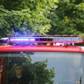 Izgorelo još jedno vozilo: Zapalio se auto na zrenjaninskom putu kod mosta na Tisi, otežan saobraćaj