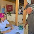 VIŠE OD 1.000 GRAĐANA PREGLEDANO U NIŠKIM SELIMA: UKC Niš počeo da plaća dežurstva specijalizanata