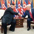 "Ah..." Donalda Trampa; "On me voli, pa može da ima nuklearno oružje" VIDEO