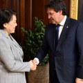 Čelično prijateljstvo dve zemlje: Ministar Gašić sa ambasadorkom Kine Čen Bo