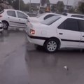 Bizarna pojava u Iranu: Ribe padaju sa neba /video/