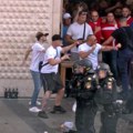 Tuča srpskih navijača i nemačke policije u Minhenu uoči utakmice Srbije i Danske