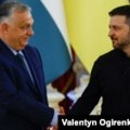 Orban od Zelenskog tražio da razmotri prekid vatre; Zelenski kaže da je potreban 'pravedan mir'