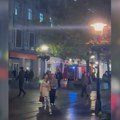 Požar u knez mihailovoj: Vatra buknula u zgradi iznad prodavnice poznatog trgovinskog lanca (video)