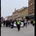 Skup studenata, IT zajednice, roditelja, đaka i prosvetara, jedni drugima krenuli u susret (VIDEO)