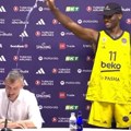 VIDEO MVP prosuo vodu na glavu Jasikevičusu nakon provokacije: „Problem mlađih generacija je što ne znaju…“