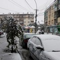 Sneg u Vlasotincu, prema Crnoj Travi neprohodne deonice