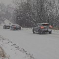Jaka snežna oluja na omiljenoj srpskoj planini: 17 kamiona na terenu radi bez prestanka (foto)