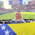 Lepa Ajla udata za Srbina koji igra za Ameriku: Sinoć je sa zastavom Bosne bila na tribinama