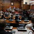 Dačić u parlamentu pustio snimak, kako je rekao, pravog zvučnog topa
