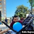 Roditelji djece oboljele od cistične fibroze traže novac za lijek na protestu u Sarajevu