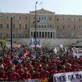 Grčki državni službenici u štrajku, traže ukidanje Zakona o radu: Zatvoreni putevi, saobraćaj u haosu