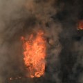 Stravičan požar u Londonu: Oko 125 vatrogasca se bori sa vatrenom stihijom koja guta stanove
