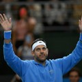 Đoković i Del Potro u emotivnom spektaklu kakav dosad nije viđen – Argentinac u suzama završio karijeru, Novak uveličao…