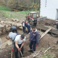 Veliko otkriće u porti manastira Pustinja: Nalaz olovnog pečata sa natpisom potvrdio sve FOTO