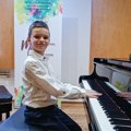Izuzetan talenat u borbi za život: Devetogodišnji pijanista Stefan Poljak organizuje sutra humanitarni koncert za Lenu…
