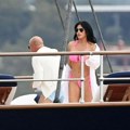 Džef Bezos zakupio celo ostrvo na Jadranu na 6 dana: Zbog venčanja veka milijardera sa ljubavnicom, besni meštani izlepili…