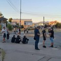 Blokirana četiri kružna toka, protest ispred policijske stanice zbog uhapšenih