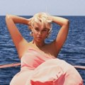 Kantautorka lena Kovačević o novom albumu, porodici, Matiji dediću, uspehu, rastancima:Muzičarka sa balkanskom dušom…