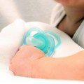 Tri velika brenda hitno povukla proizvod za bebe: Pronađena izuzetno opasna hemikalija