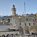 Deo rakete se srušio kraj najveće hrišćanske svetinje: Drama u Jerusalimu