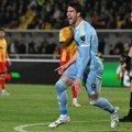 Vlahović sam gura Juve