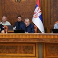 Dačić: Situacija sa požarima stabilnija, trenutno devet aktivnih, uključeno pet helikoptera