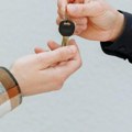 Пред Девицом је договор о продаји важне имовине и напокон би могла добити што је дуго чекала