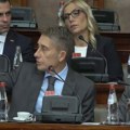 Martinović nabrajao imovinu oca studenta, opozicija okrenula leđa ministrima